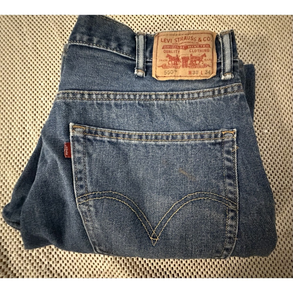 VTG Levis 550 Jeans Men Sz 38 (34x32 Actual Measurements) Relaxed Fit‎ Y2K 2010